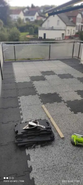 Outdoor flooring