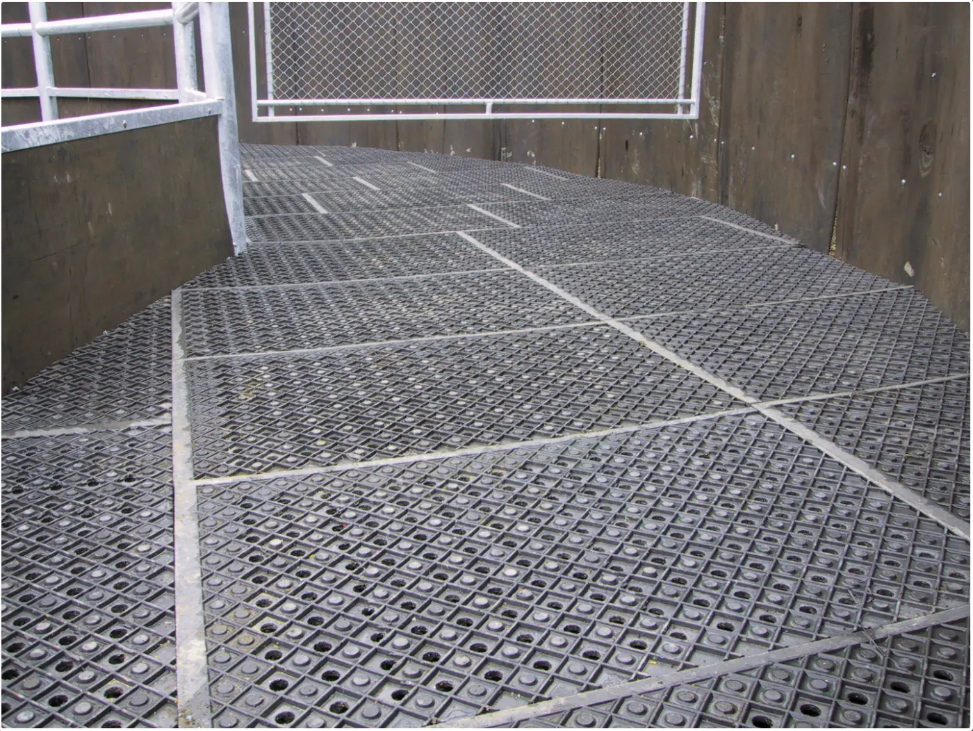 TM Paddock – Industrial floor