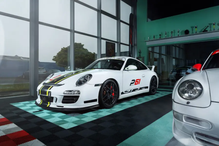 Racing plates