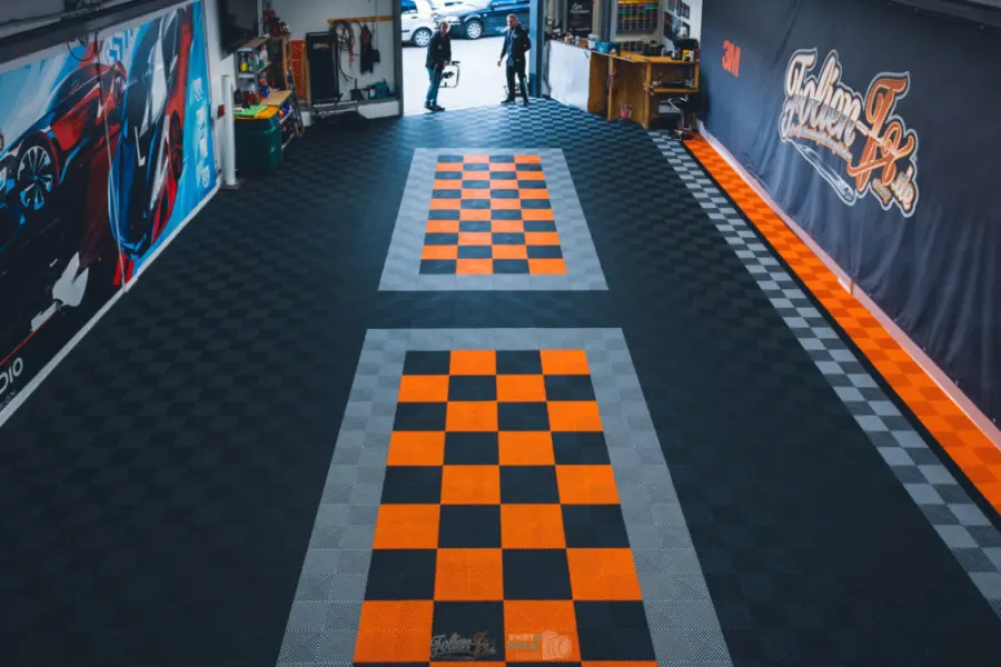 Racing plates