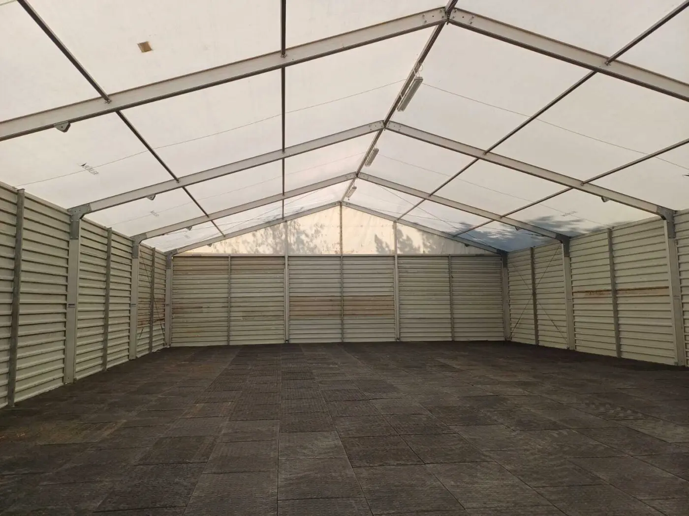 TM Cargo – Industrial floor