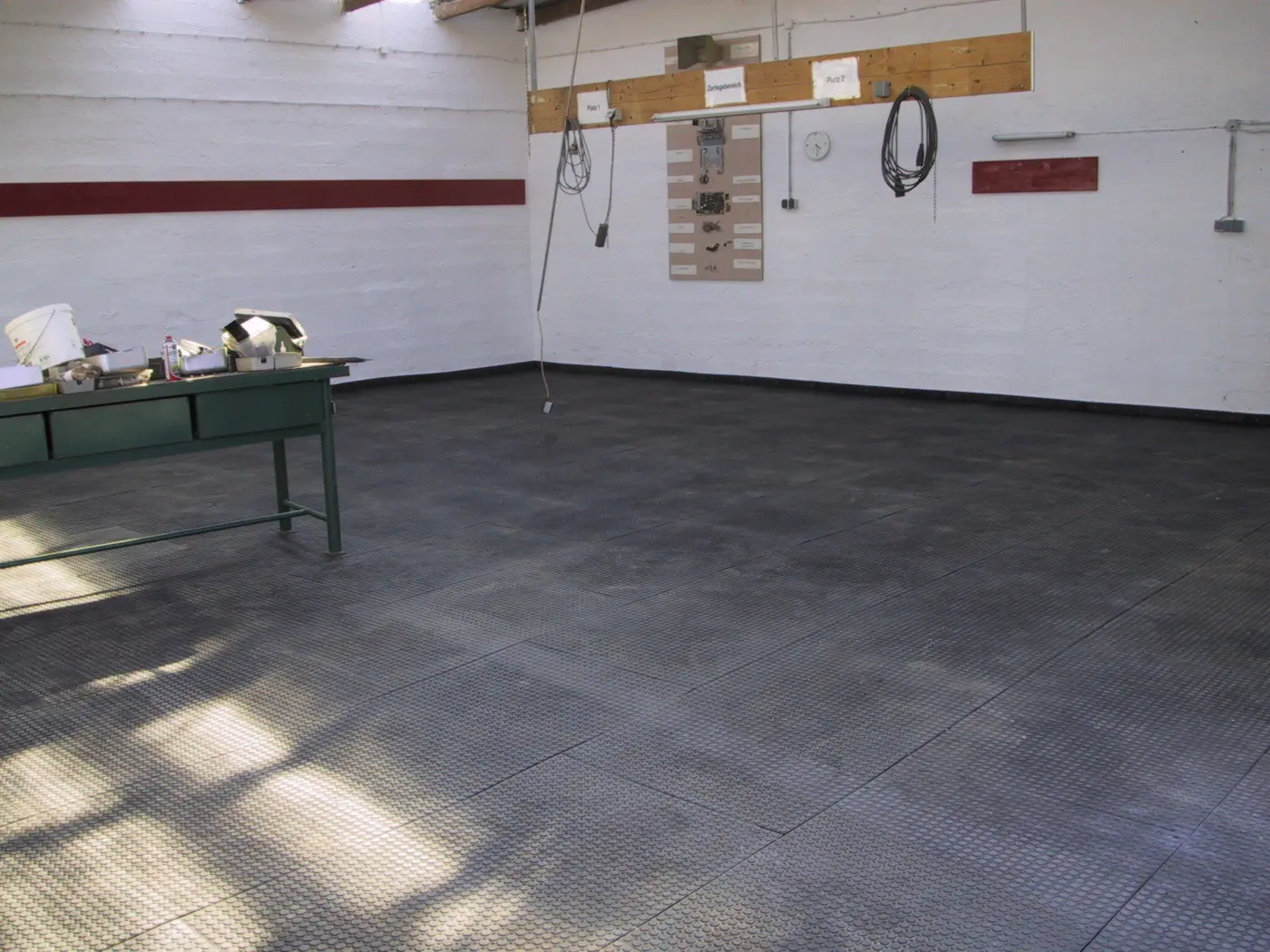 TM Interior Double-Sided – Industrial floor