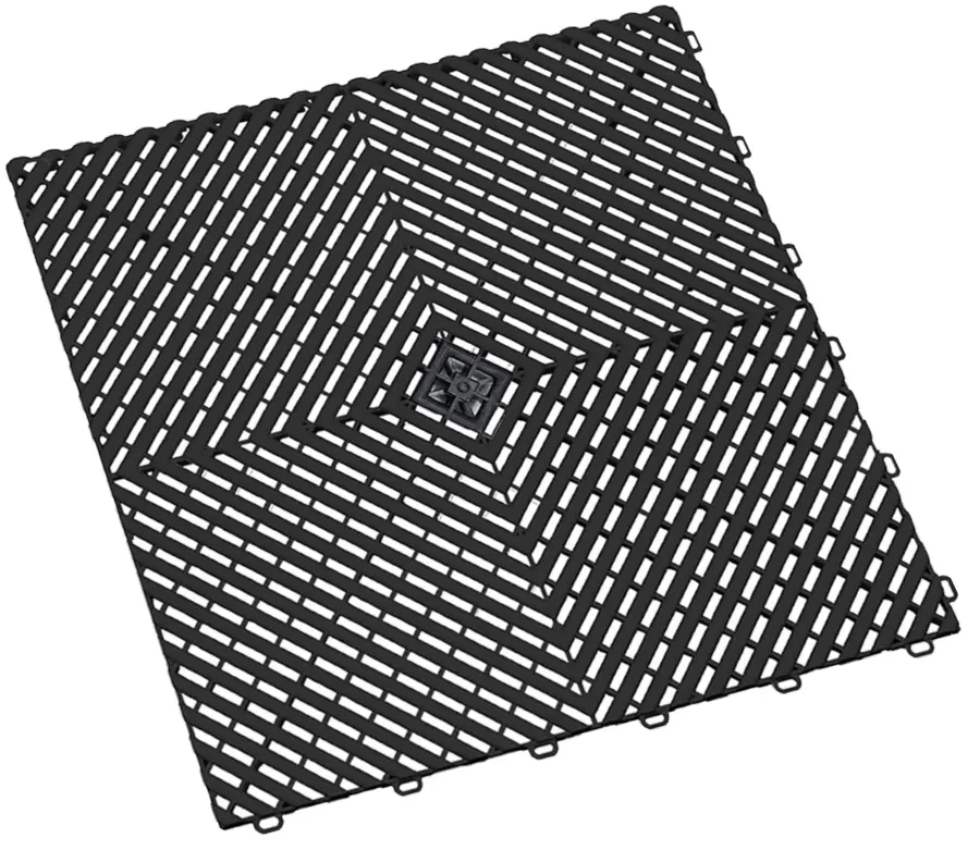 Eine quadratische Gummimatte mit einem Muster aus gekreuzten Linien in Schwarz. Die Matte ist in vier Abschnitte unterteilt, die ein symmetrisches Design bilden. Die Struktur ist für Rutschfestigkeit und Haltbarkeit konzipiert.