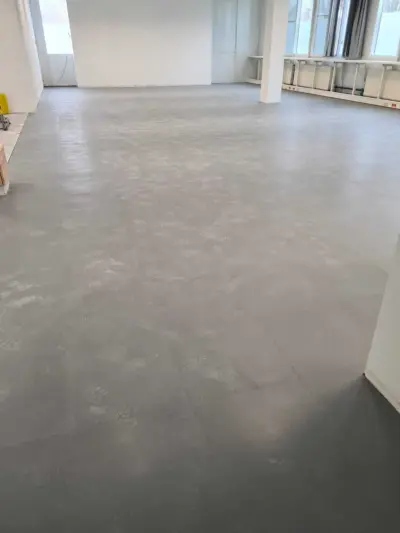Warehouse and administration