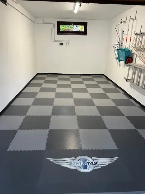 TM Mechanic Custom – Industrial floor