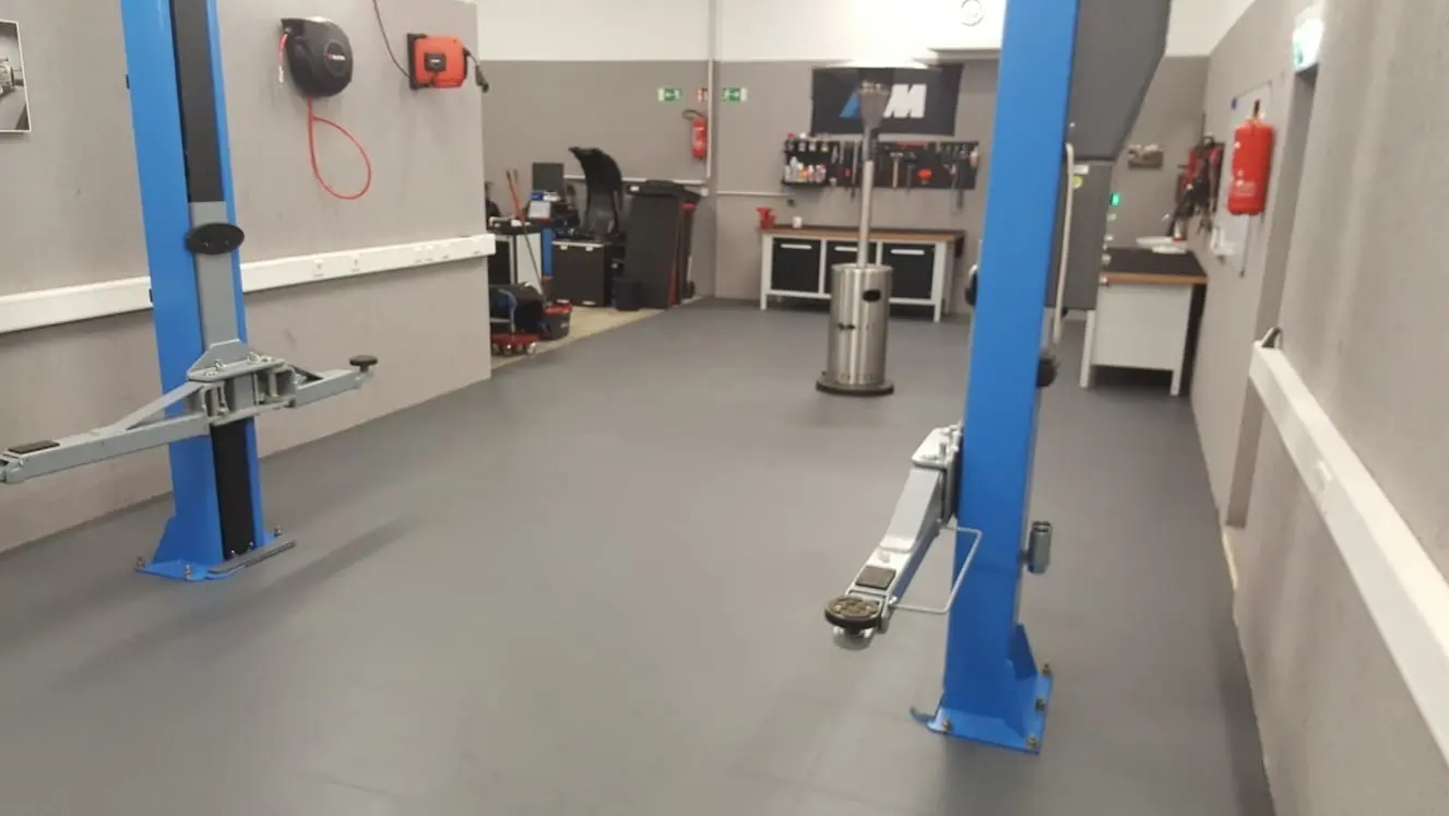 TM Invisible – Industrial floor