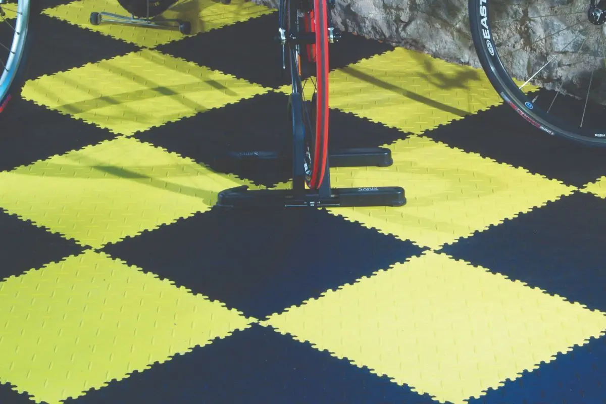 TM Commerce – Industrial floor