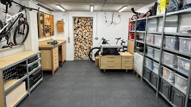 TM Mechanic Print – Industrial floor