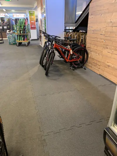 Ski shop